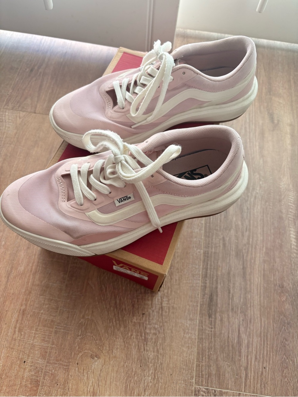 Vans Women's Light Pink Low-Top Skate Sneakers with White Stripe